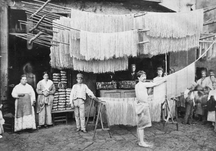 Как делали макароны в первой половине XX века