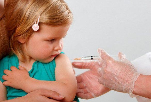 Почему прививки вызывают так много споров?