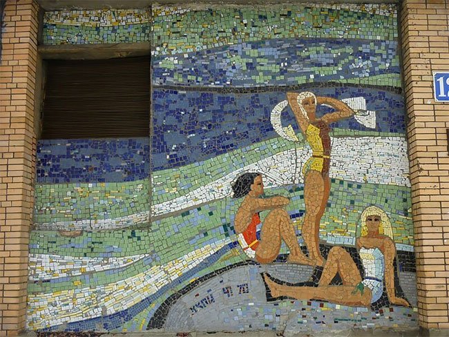 Красивые мозаики, доставшиеся нам в наследство после распада СССР (20 фото)