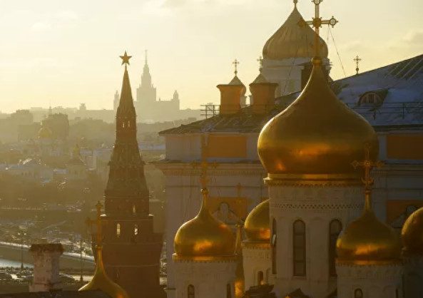 В РПЦ объяснили, зачем нужны золотые купола