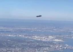 Таинственный НЛО замечен над аэропортом ЛаГуардия