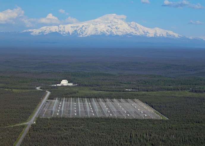 Как устроена технология HAARP, способная генерировать осадки, туман и штормы на Земле, и контролировать разум, почти как 5G