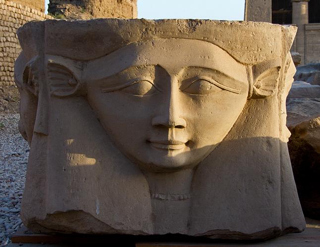 Убийца Египетского пантеона Хатхор, богиня которую не могли остановить даже боги