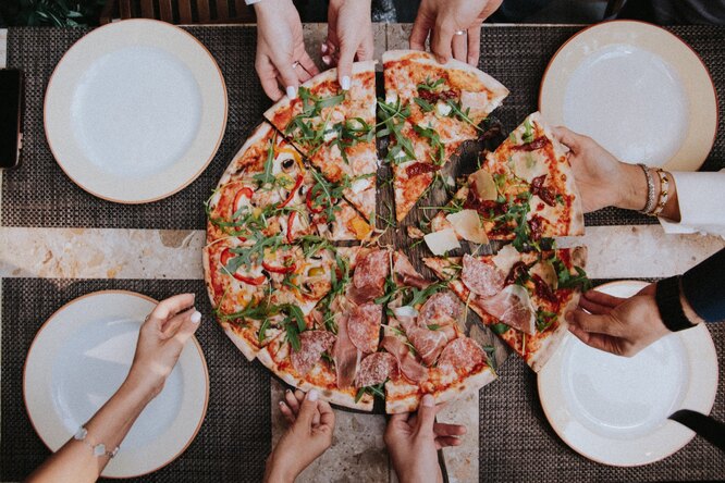 Кто и как придумал пиццу: история самого популярного блюда в мире