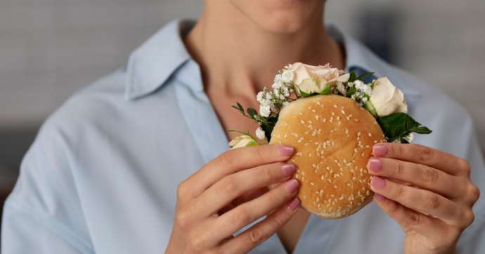 McDonald’s в Индонезии предлагает молодоженам свадебный кейтеринг