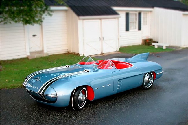 Pontiac Club De Mer - концепт-кар из реактивного века (16 фото)