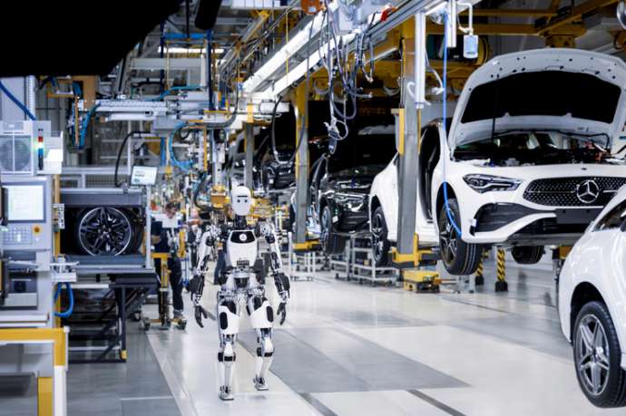 Завод Mercedes-Benz взял на работу человекоподобного робота