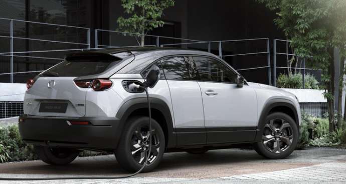 Mazda: электрокары с большим запасом хода менее экологичны, чем дизельные машины