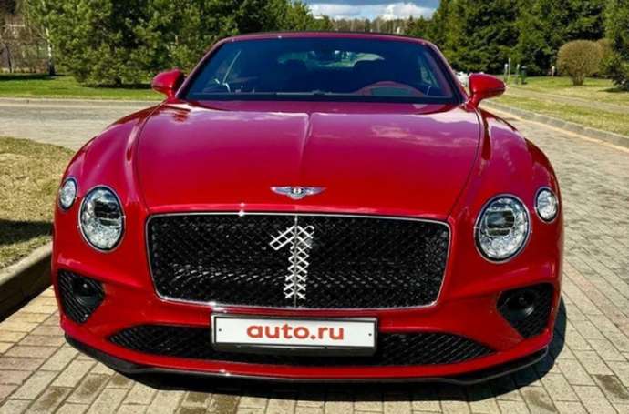 В Москве продают редчайший Bentley Continental GTC в идеальном состояниилей продают уникальный кабриолет Bentley